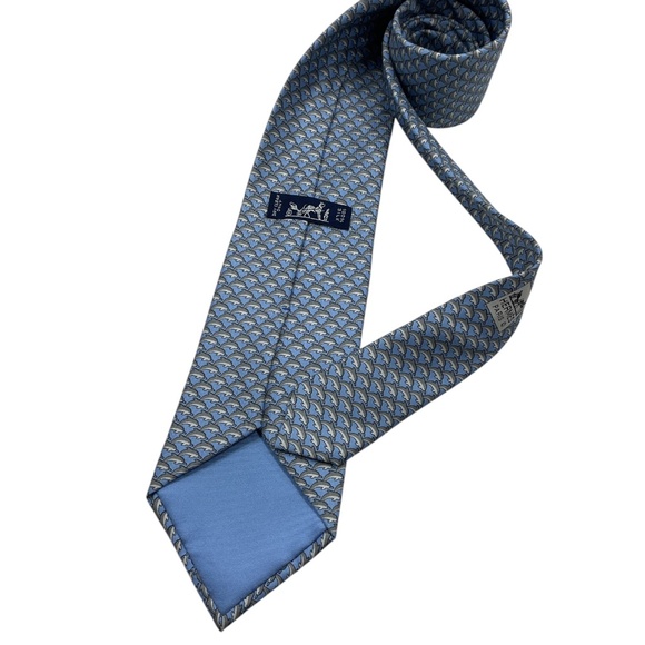 HERMÈS 5022 PA Blue/Gray Dolphin Silk LUXURY Tie FRANCE - Picture 2 of 5